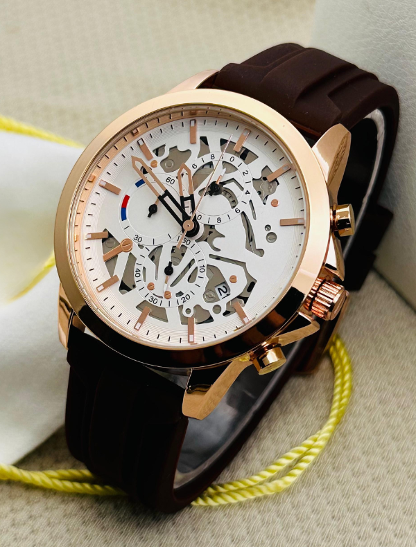 TOMY HELFIGER - Silicon Symphony, Precision in Style