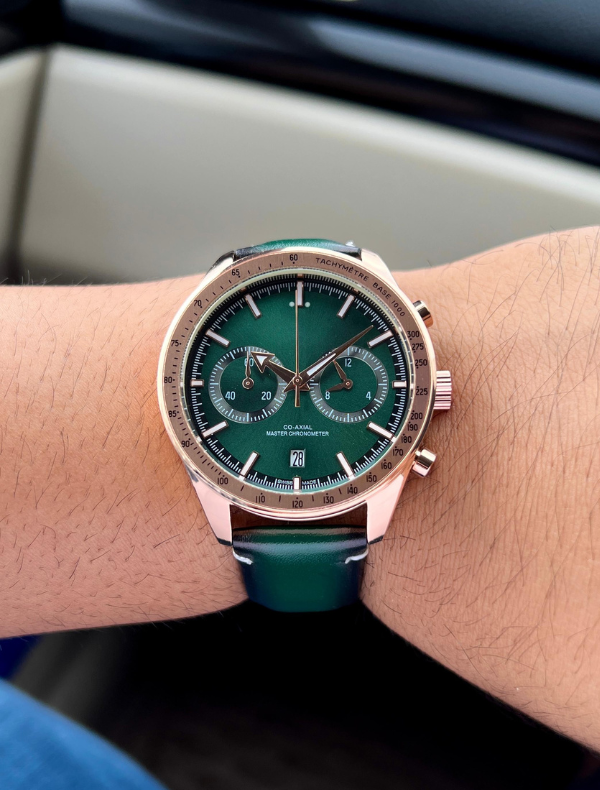 OMAGA SPEEDMASTER - Leather Collection Precision in Style
