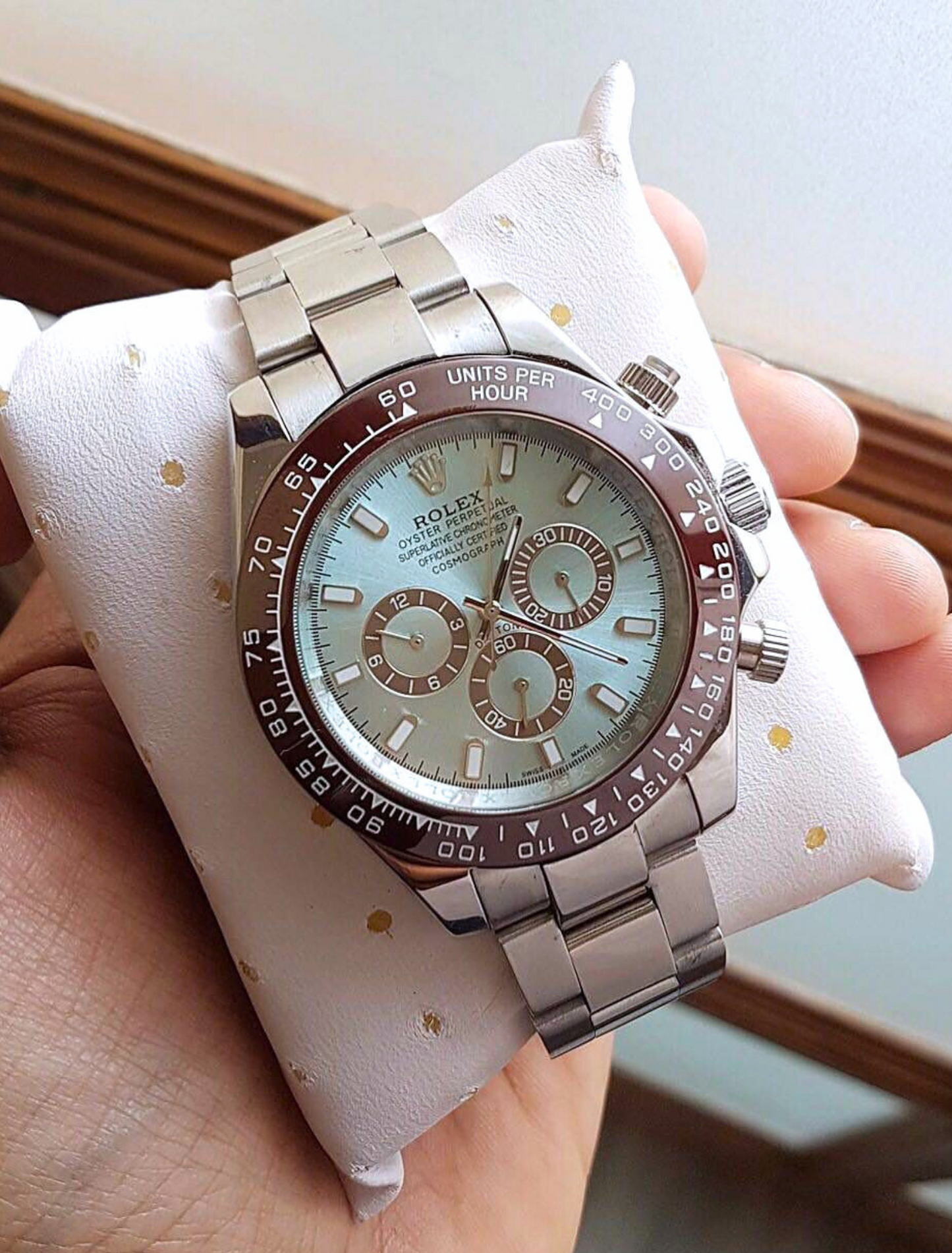 ROLEX - A DEMANDED MECHANICAL CHRONOGRAPH