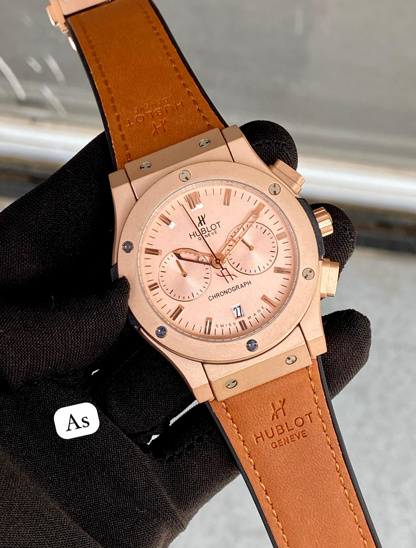 HUBLOT - Crafted Comfort