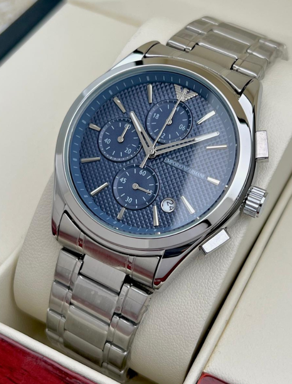 EMPORIO ARMANI - Metallic Majesty: Timepiece Elegance