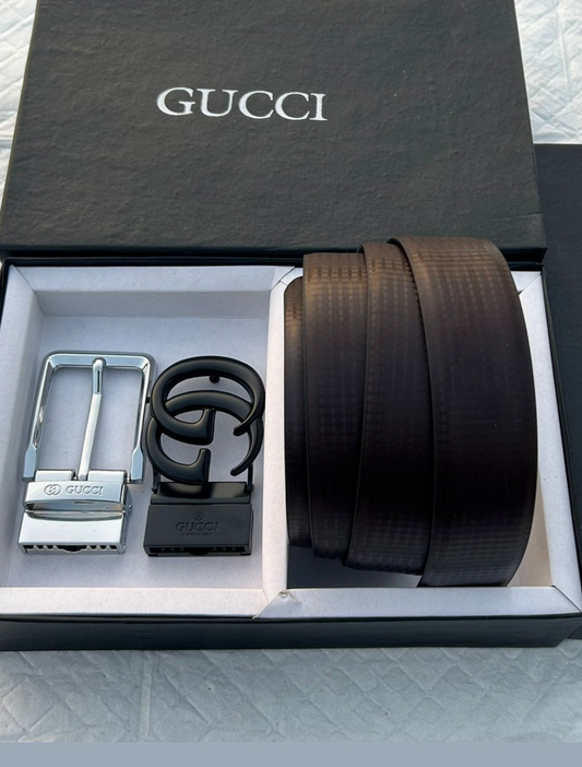 GUCCI - Strap in Style