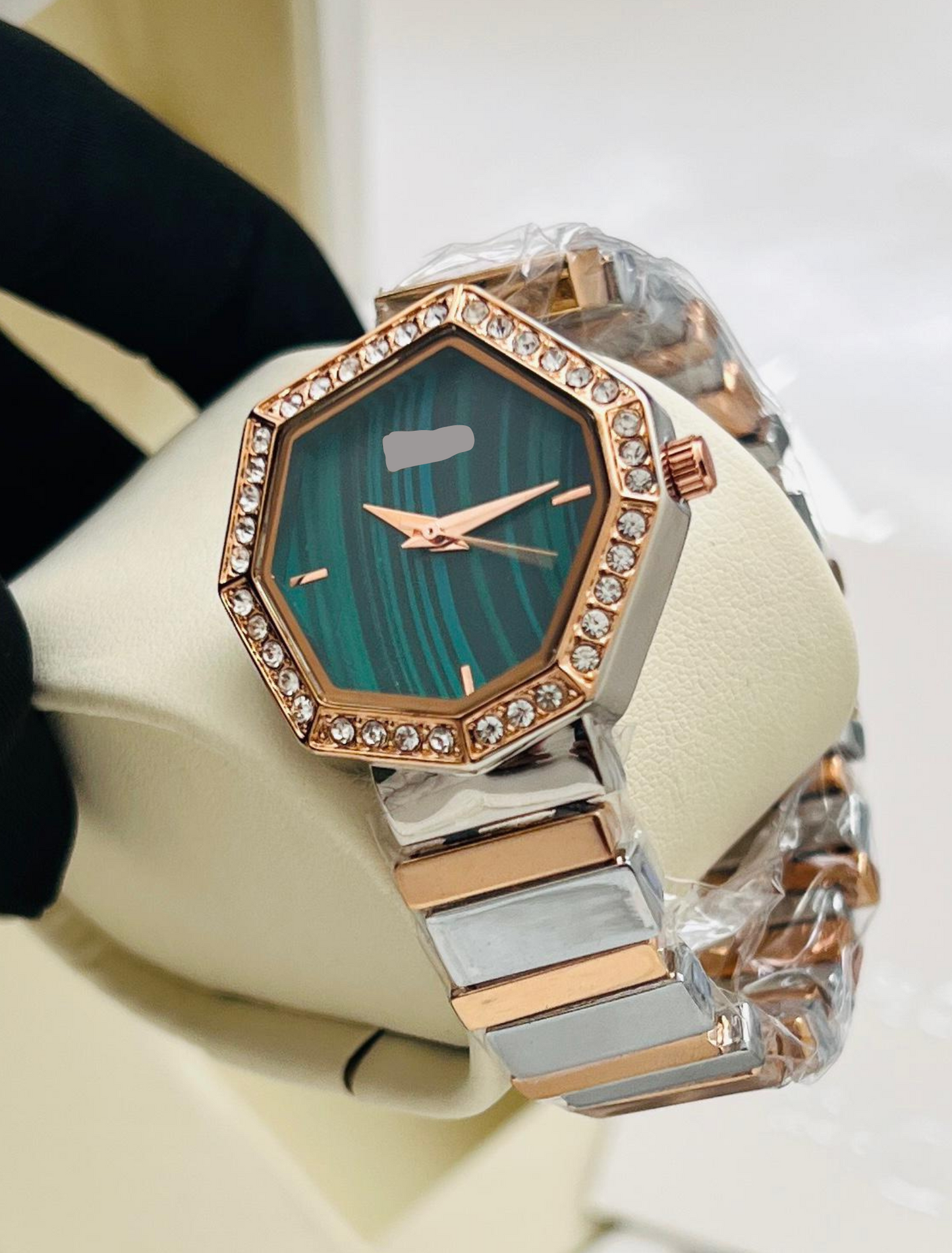 DIOR - Adorable Watches for Every Moment