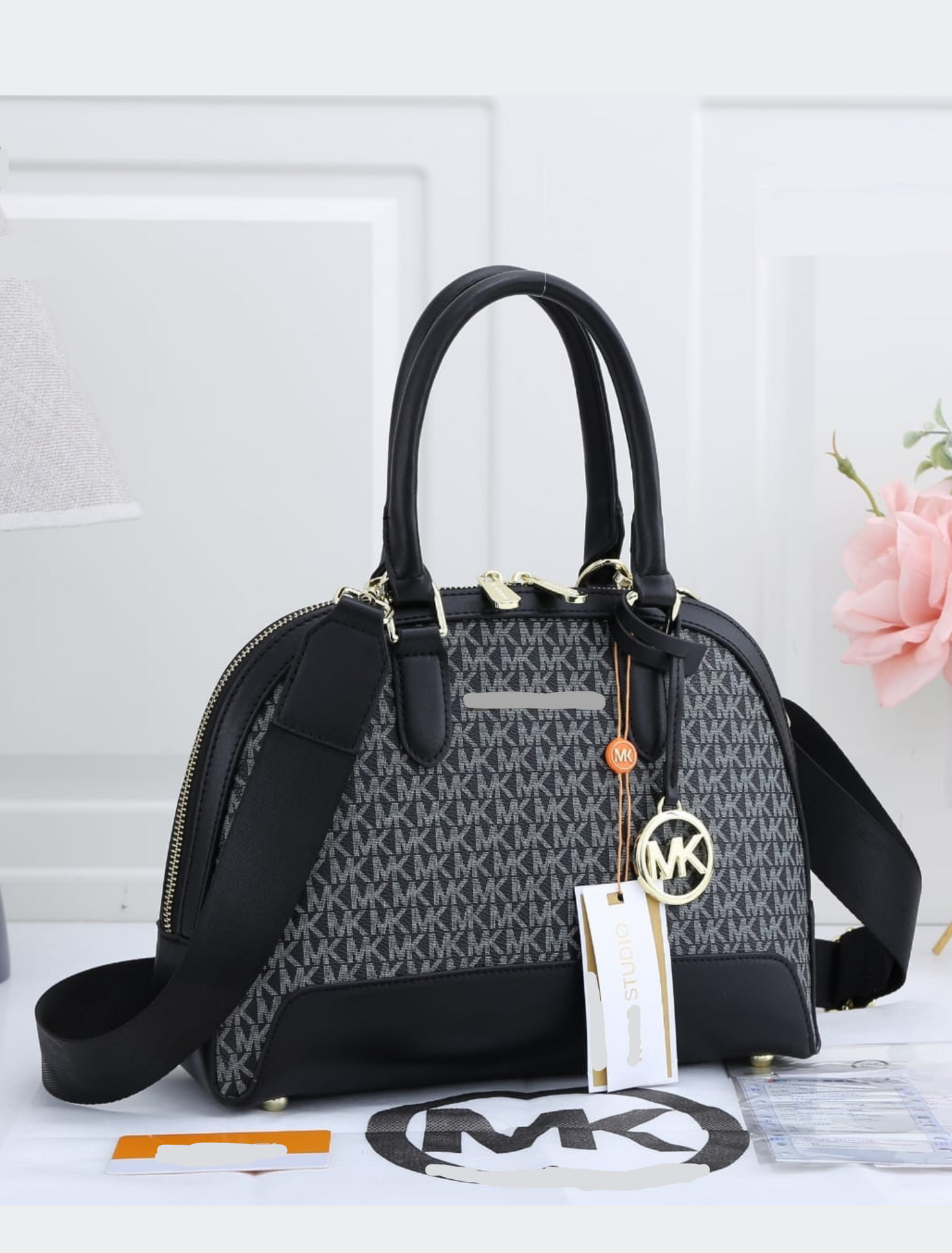 MICHAEL KORS - Leather Bag