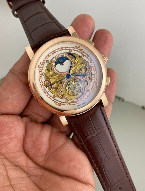 CARTIAR - Japanese Automatic Machinery with Brown Leather Belt