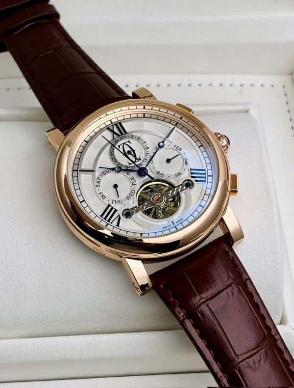 CARTIAR - Japanese Automatic Machinery with Brown Leather Belt