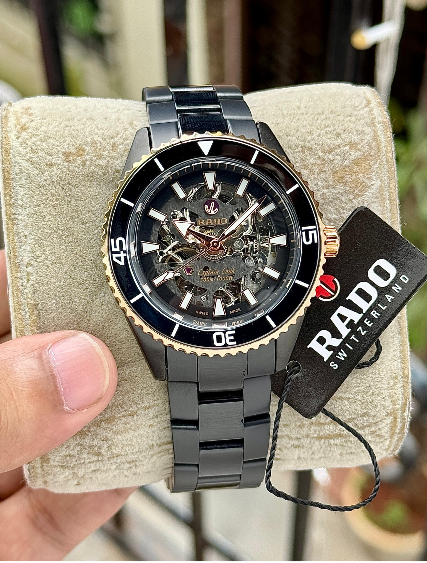 RADO - Captain Cook High-Tech Ceramic