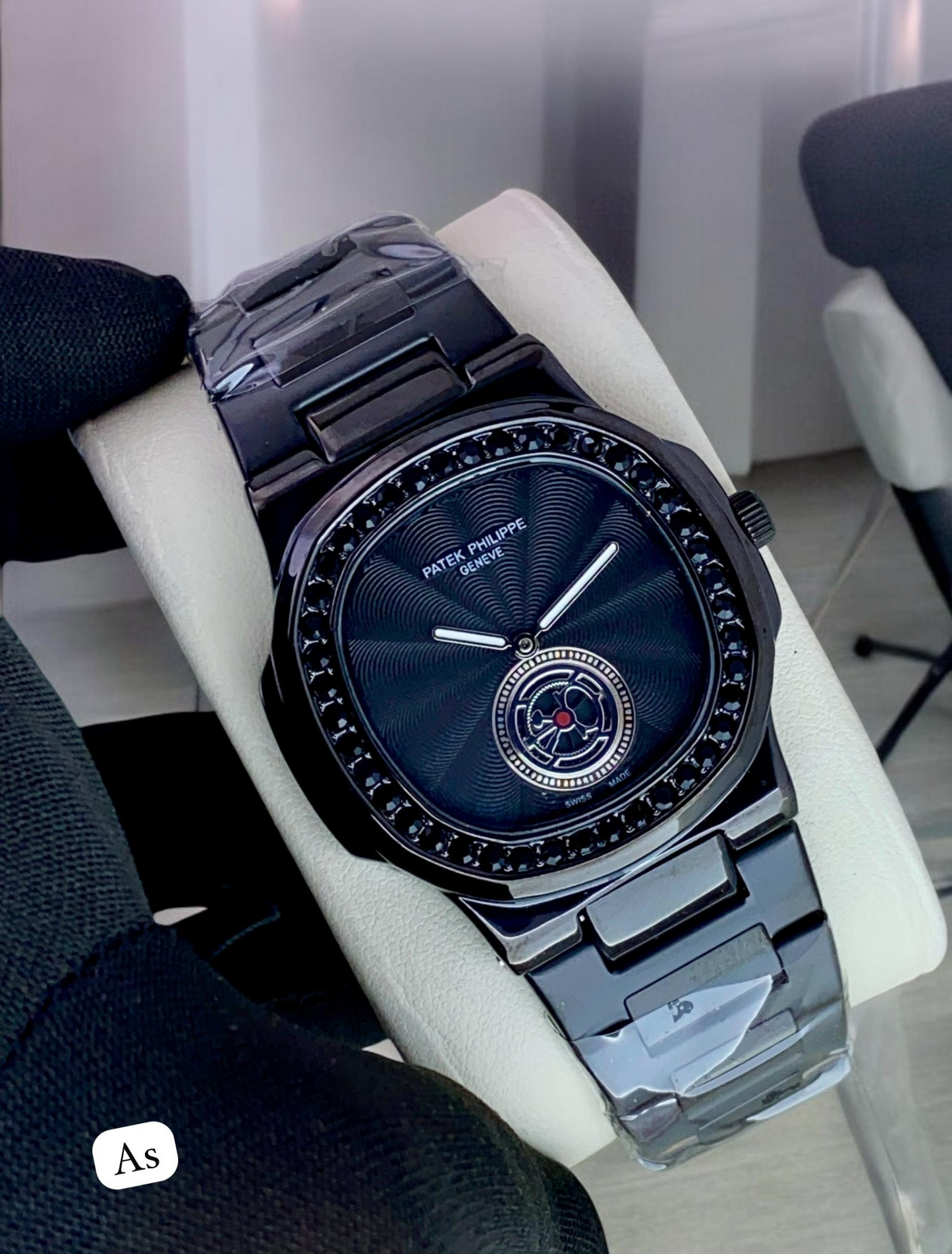 PATEK PHILIPPE - Black Diamond Bezel