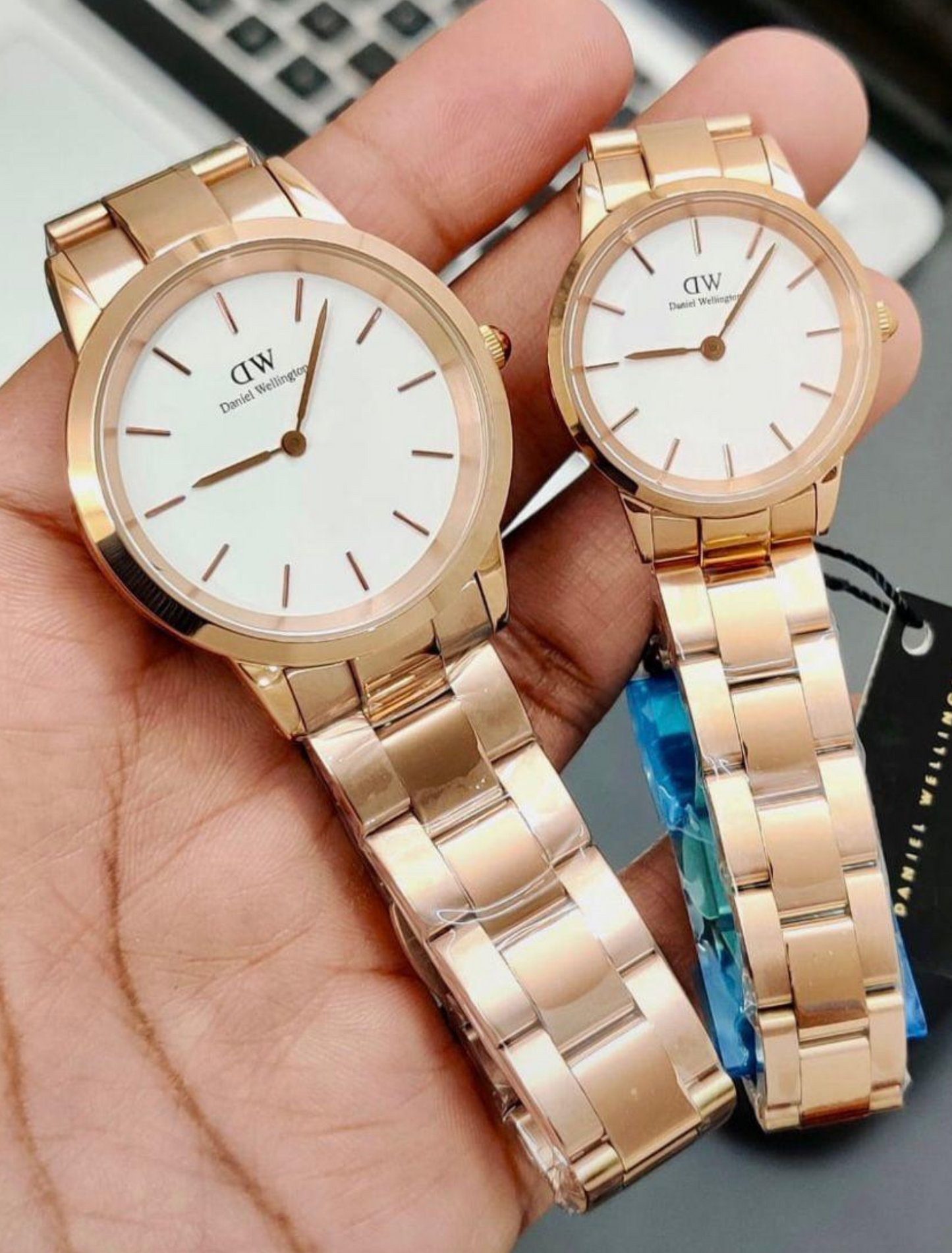 DW DANIEL WELLINGTON -  A Timeless Bond: Watches for Two