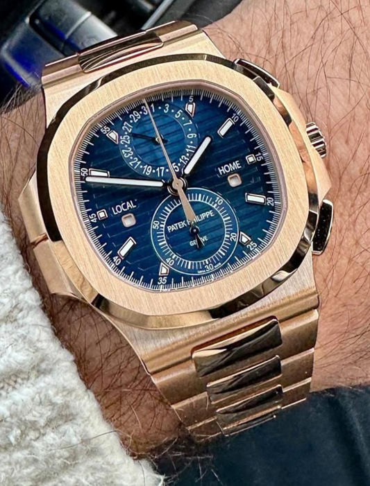 PATEK PHILIPPE - Nautilus Travel